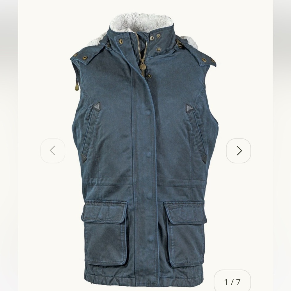 Brand new.Outback Trading Co brown Sherpa lined gorpcore oilskin Woodbury Vest M